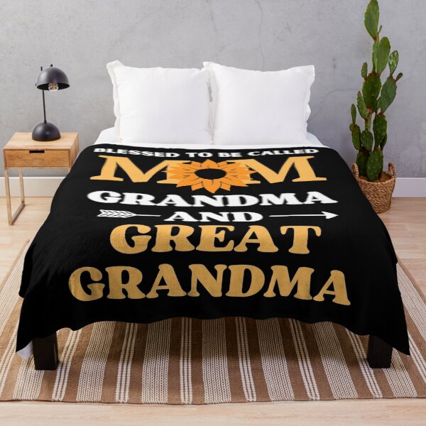 Artikelvorschau, Gesegnet, Mama, Oma, Urgroßmutter genannt zu werden. Muttertag, Urgroßmutter, Muttertag entworfen und verkauft von Creativedsigna.