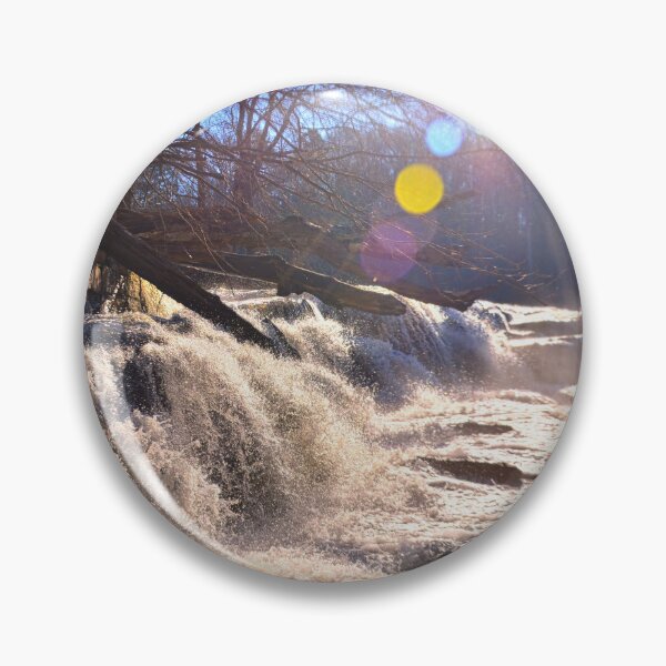 Artikelvorschau, Der Wasserfall im Cedar Falls Park, South Carolina entworfen und verkauft von LisaWootenPhoto.