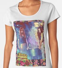 Witches, toads, roses and spells, oh my Premium Scoop T-Shirt