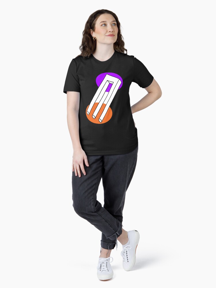 Imagen 4 de 7, Camiseta esencial con la obra Ilusión óptica Horquilla imposible, diseñada y vendida por indiranoizia.