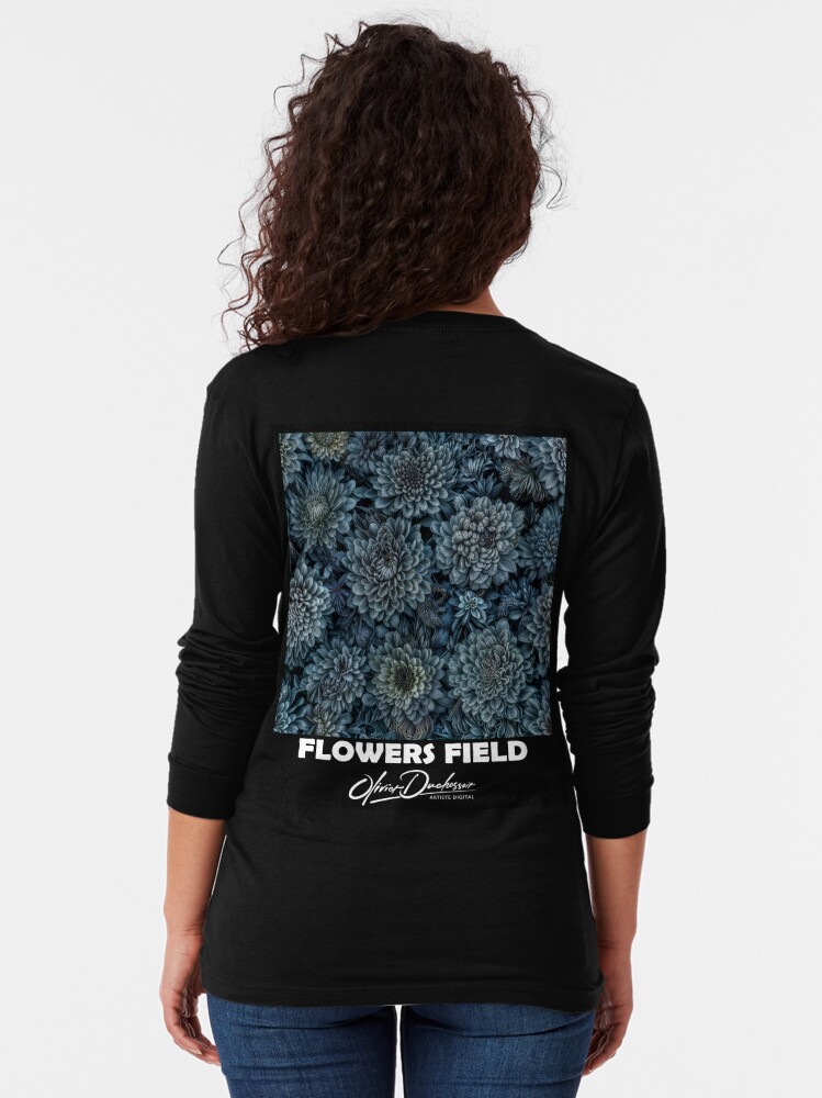 Aperçu 2 sur 5. T-shirt manches longues avec l'œuvre Flowers field 42 créée et vendue par oduchossoir.