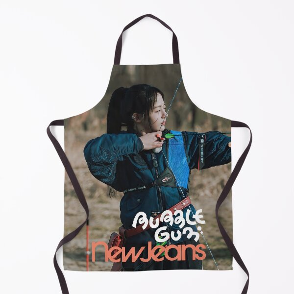 Artikelvorschau, Minji Bubble Gum Super Shy Cool With You ETA Neuer Reißverschluss entworfen und verkauft von Valereekmerch.