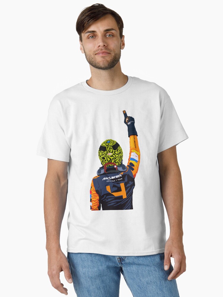Aperçu 2 sur 7. T-shirt classique avec l'œuvre Victoire de Lando Norris à Miami créée et vendue par Sydney333.