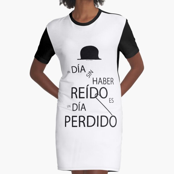Un día sin haber reído es un día perdido, Charlot Vestido camiseta