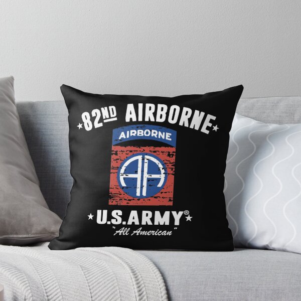Item preview, 82a División aerotransportada Clásico veterano - Camisetas designed and sold by JakeKillian.