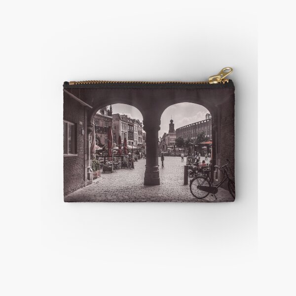 Artikelvorschau, Grote Markt in Nijmegen vom Kerkboog aus entworfen und verkauft von Elianne Turennout.