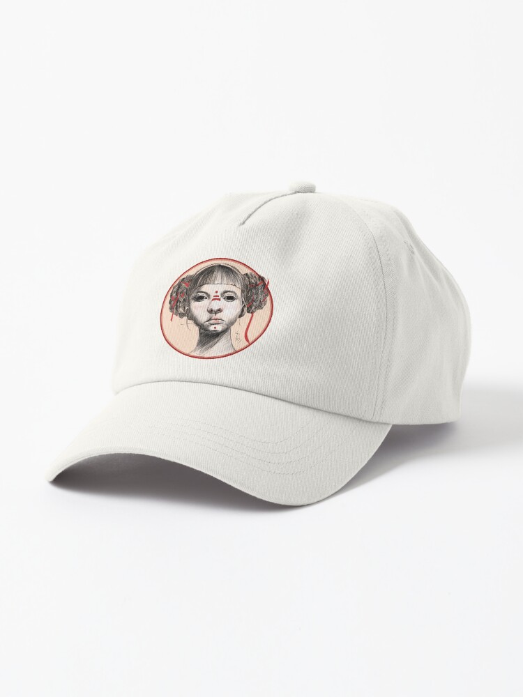 Aperçu 1 sur 7. Casquette avec l'œuvre Portrait de femme créée et vendue par Aldarane.