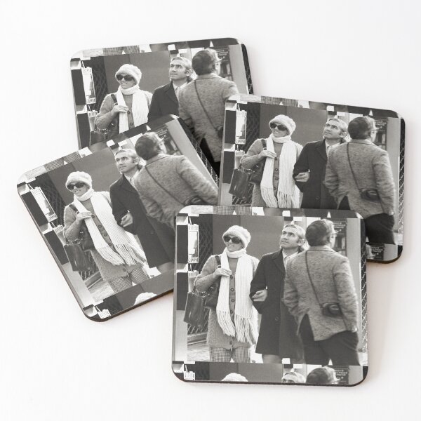 Item preview, vr 3653 / finition 2024 -  Olivier Reporter Photo sur: 62 - Les Gens de Paris 1975 "  les chic Passants Heureux " - Okaio-Umin Créations Olavia-Olao designed and sold by o.okaïo.