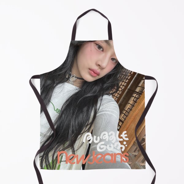 Artikelvorschau, Minji Bubble Gum Super Shy Cool With You ETA Neuer Reißverschluss entworfen und verkauft von Valereekmerch.