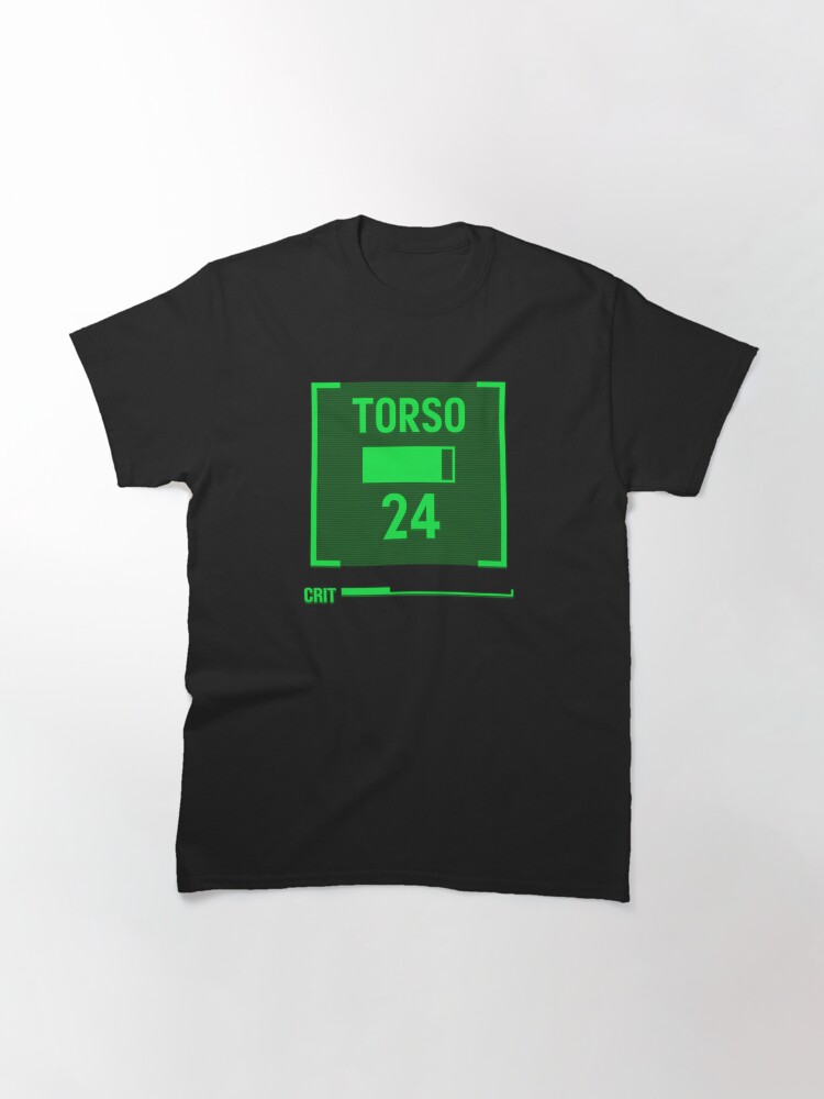 Imagen 3 de 7, Camiseta clásica con la obra V.A.T.S: apuntando al torso, diseñada y vendida por PufferArt.