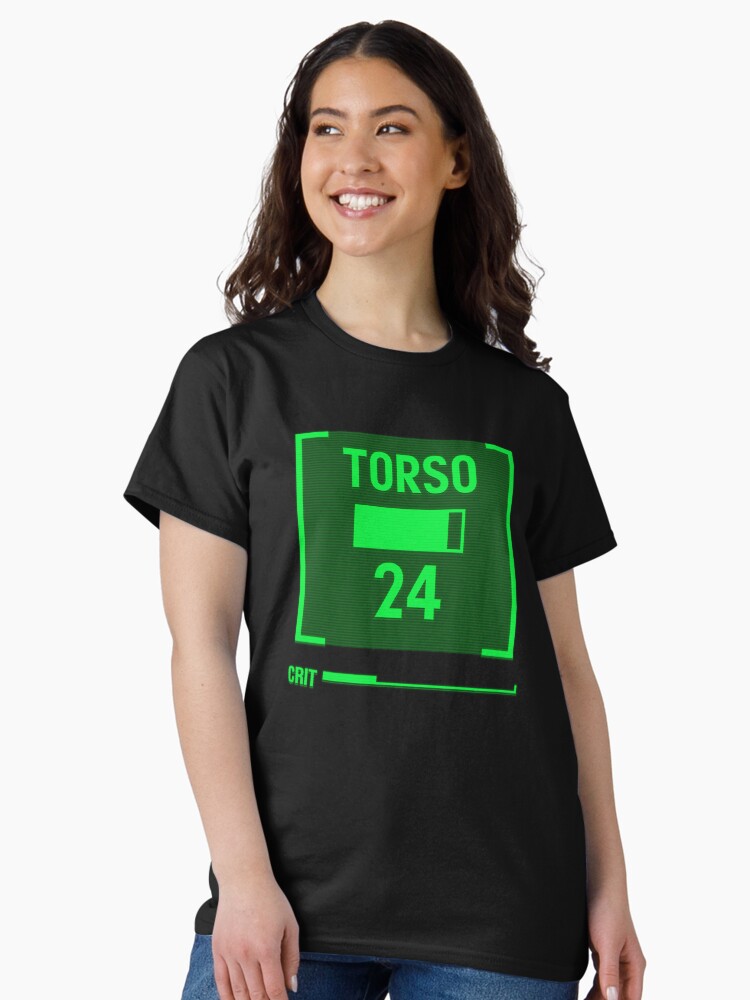 Imagen 2 de 7, Camiseta clásica con la obra V.A.T.S: apuntando al torso, diseñada y vendida por PufferArt.