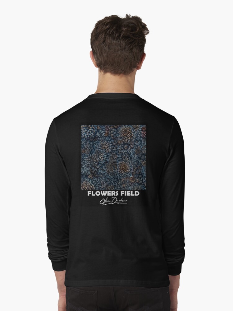 Aperçu 1 sur 5. T-shirt manches longues avec l'œuvre Flowers field 48 créée et vendue par oduchossoir.