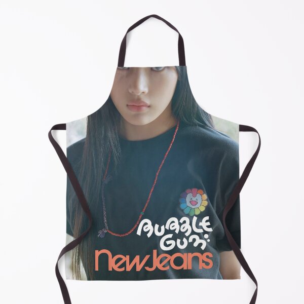 Artikelvorschau, Minji Bubble Gum Super Shy Cool With You ETA Neuer Reißverschluss entworfen und verkauft von Valereekmerch.