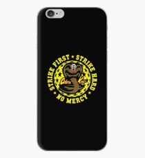 Cobra kai - Schlag vier HD Logo iPhone-Hülle & Cover
