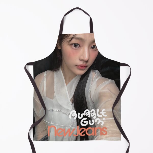 Artikelvorschau, Minji Bubble Gum Super Shy Cool With You ETA Neuer Reißverschluss entworfen und verkauft von Valereekmerch.