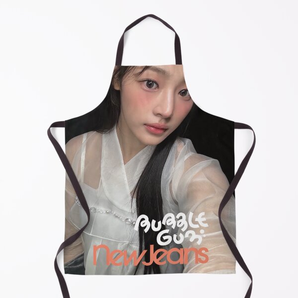 Artikelvorschau, Minji Bubble Gum Super Shy Cool With You ETA Neuer Reißverschluss entworfen und verkauft von Valereekmerch.