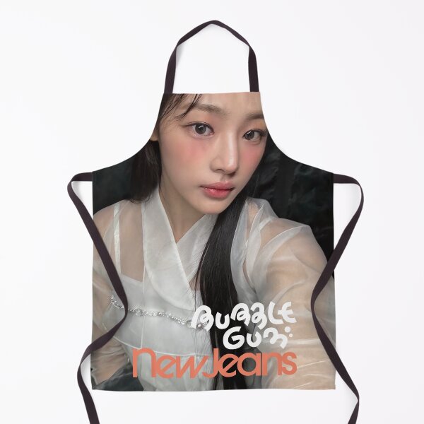 Artikelvorschau, Minji Bubble Gum Super Shy Cool With You ETA Neuer Reißverschluss entworfen und verkauft von Valereekmerch.