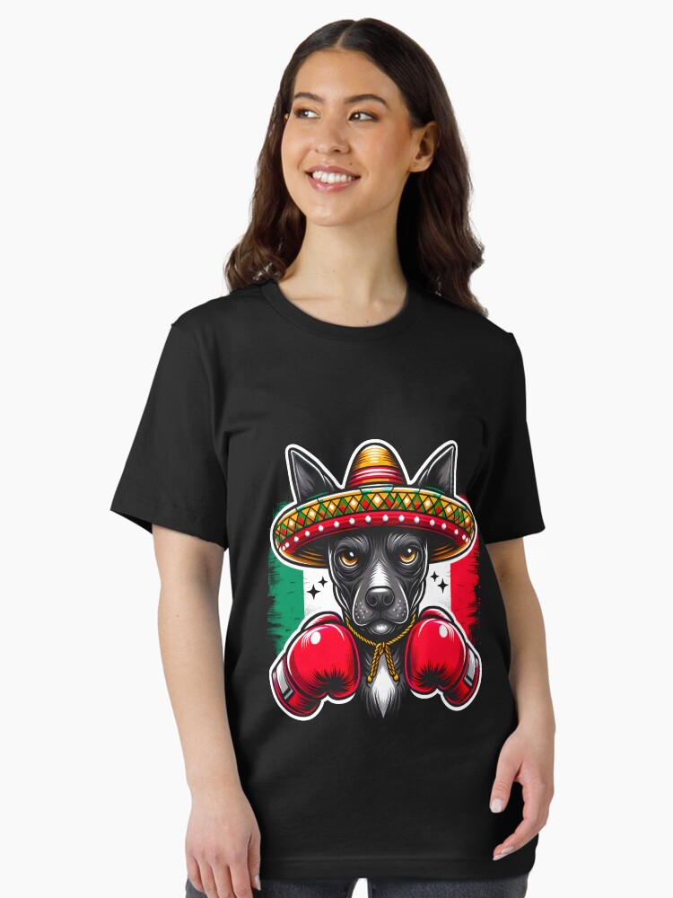 Imagen 2 de 7, Camiseta esencial con la obra Divertido Boxeo Papá Xolo Perro Boxer Deporte Idea de regalo del Día del Padre Mexicano, diseñada y vendida por JUSTBEELEGANT.