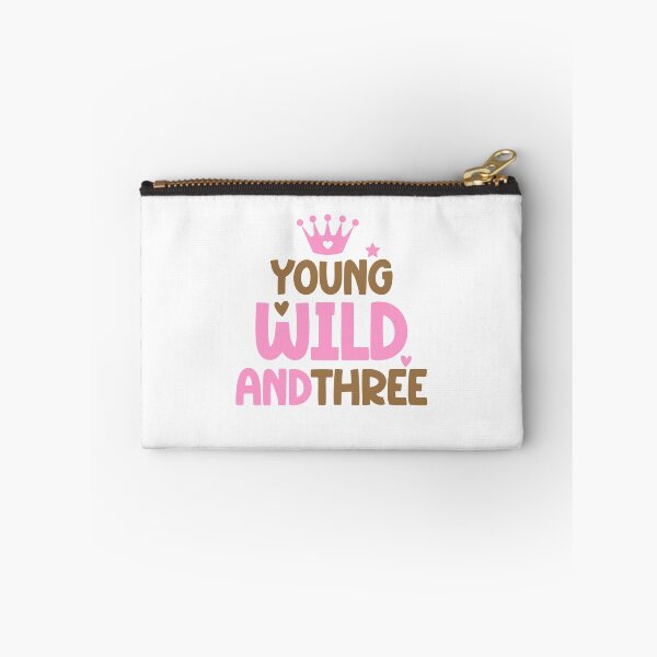 Artikelvorschau, Young Wild And Three - Krone für den 3. Geburtstag eines Mädchens entworfen und verkauft von clothesy7.