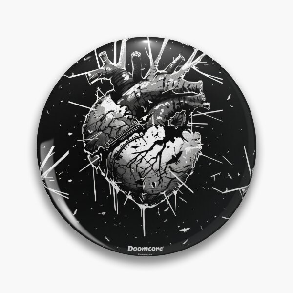 Artikelvorschau, Gothic Doomcore Herz mit Vintage Flair entworfen und verkauft von Piotrek0001.