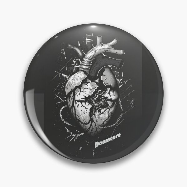 Artikelvorschau, Gothic Doomcore Herz mit Vintage Flair entworfen und verkauft von Piotrek0001.