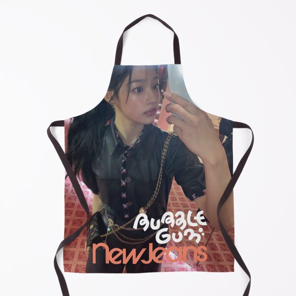 Artikelvorschau, Minji Bubble Gum Super Shy Cool With You ETA Neuer Reißverschluss entworfen und verkauft von Valereekmerch.