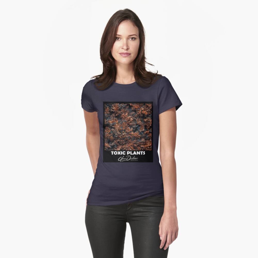 Aperçu de l'œuvre T-shirt moulant créée et vendue par oduchossoir.