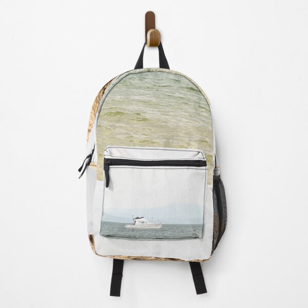 Aperçu de l'œuvre Petit bateau à Portsalon créée et vendue par eddiebarronshop.