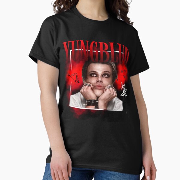 Aperçu de l'œuvre T-shirt style années 90 YUNGBLUD créée et vendue par sydemrys.