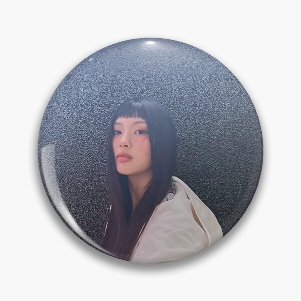 Artikelvorschau, Hyein Bubble Gum Super Shy Cool mit dir ETA Neue Zip entworfen und verkauft von Valereekmerch.