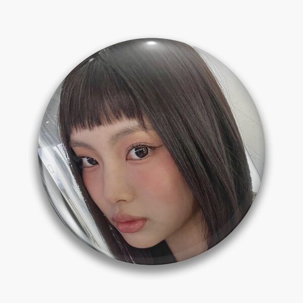 Artikelvorschau, Hyein Bubble Gum Super Shy Cool mit dir ETA Neue Zip entworfen und verkauft von Valereekmerch.