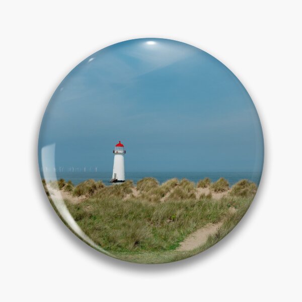 Artikelvorschau, Leuchtturm Point of Ayr am Strand von Talacre, Wales entworfen und verkauft von RobThorley.
