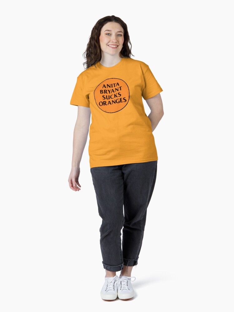 Thumbnail 4 von 7, Classic T-Shirt, Retro 1977 LGBT+ Protestslogan: Anita Sucks designt und verkauft von BendeBear.