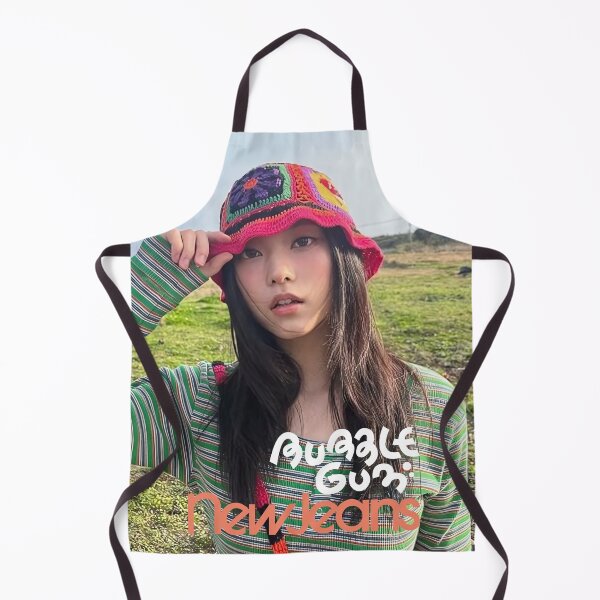 Artikelvorschau, Haerin Bubble Gum Wie süß Super schüchtern Cool mit dir ETA New Zip entworfen und verkauft von Valereekmerch.