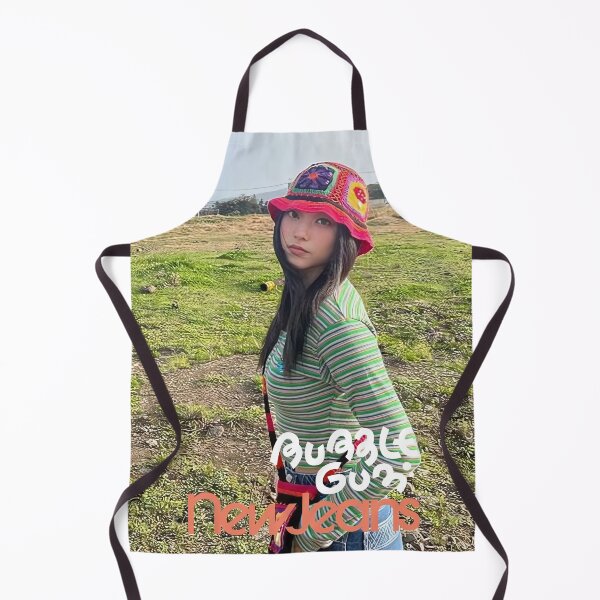 Artikelvorschau, Haerin Bubble Gum Wie süß Super schüchtern Cool mit dir ETA New Zip entworfen und verkauft von Valereekmerch.