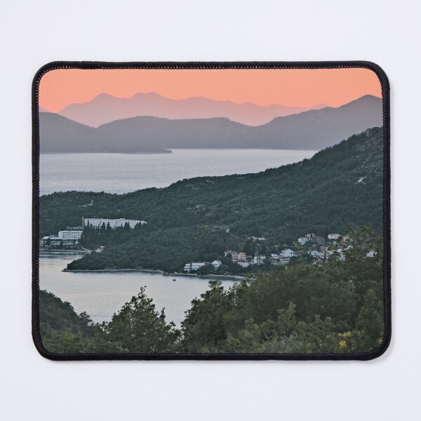 Artikelvorschau, Adriatischer Sonnenuntergang über Slano, Kroatien entworfen und verkauft von Randy Heffner.