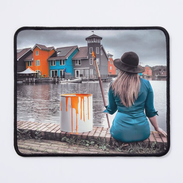 Item preview, recoloring the view designed and sold by Elianne Turennout.