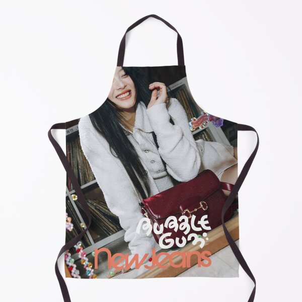 Artikelvorschau, Hanni Bubble Gum Wie süß Super schüchtern Cool mit dir ETA New Zip entworfen und verkauft von Valereekmerch.