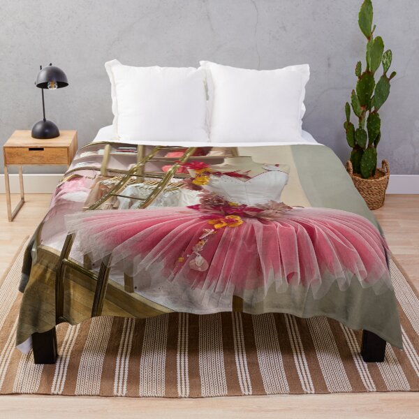 Aperçu de l'œuvre Tutu de ballerine de la boutique Repetto créée et vendue par dreamtravel.