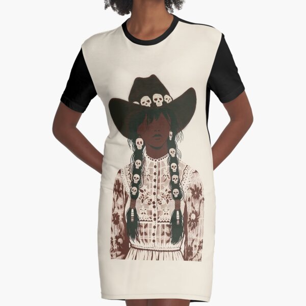 Vista previa del artículo con la obra « Todos ustedes, vaquera latina alternativa con calaveras en sus trenzas,», diseñado y vendido por SHELOPS.