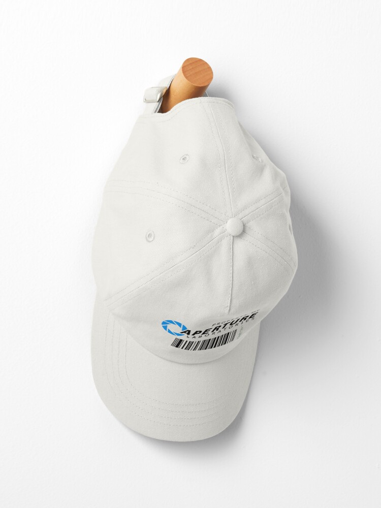 Aperçu 2 sur 7. Casquette avec l'œuvre Laboratoires scientifiques Aperture - Portail créée et vendue par StreetArtiist.