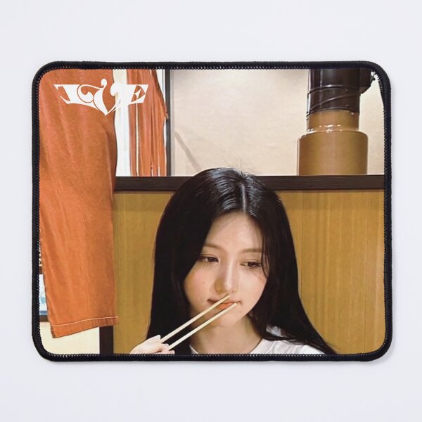Aperçu de l'œuvre IVE GAEUL IVE HEYA IVE Mine créée et vendue par Valereekmerch.