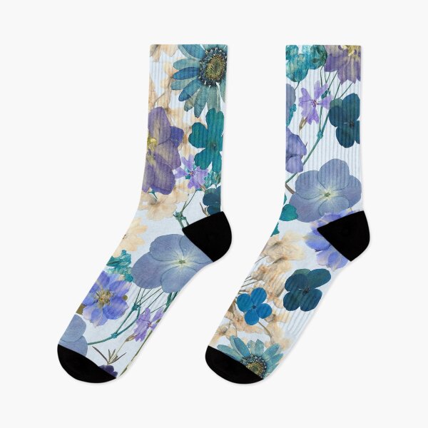 Artikelvorschau, Blaue Collage aus gepressten Trockenblumen entworfen und verkauft von HeyDaisyShop.