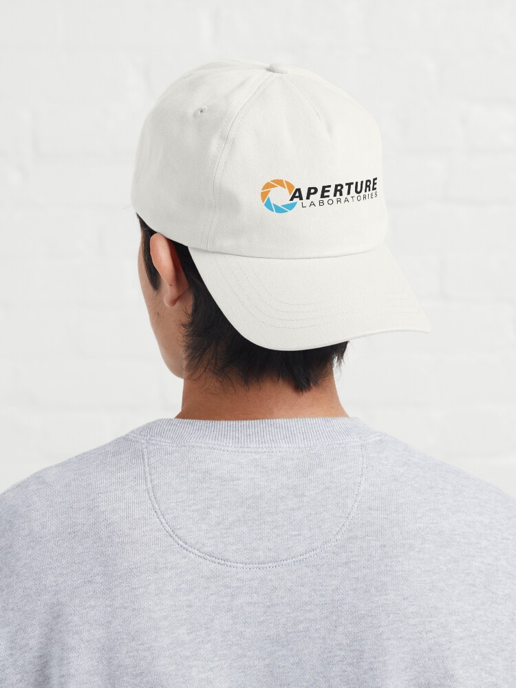 Aperçu 4 sur 7. Casquette avec l'œuvre Laboratoires scientifiques Aperture - Portail créée et vendue par StreetArtiist.