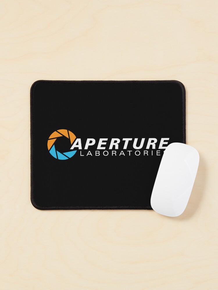 Aperçu 1 sur 5. Tapis de souris avec l'œuvre Laboratoires scientifiques Aperture - Portail créée et vendue par StreetArtiist.