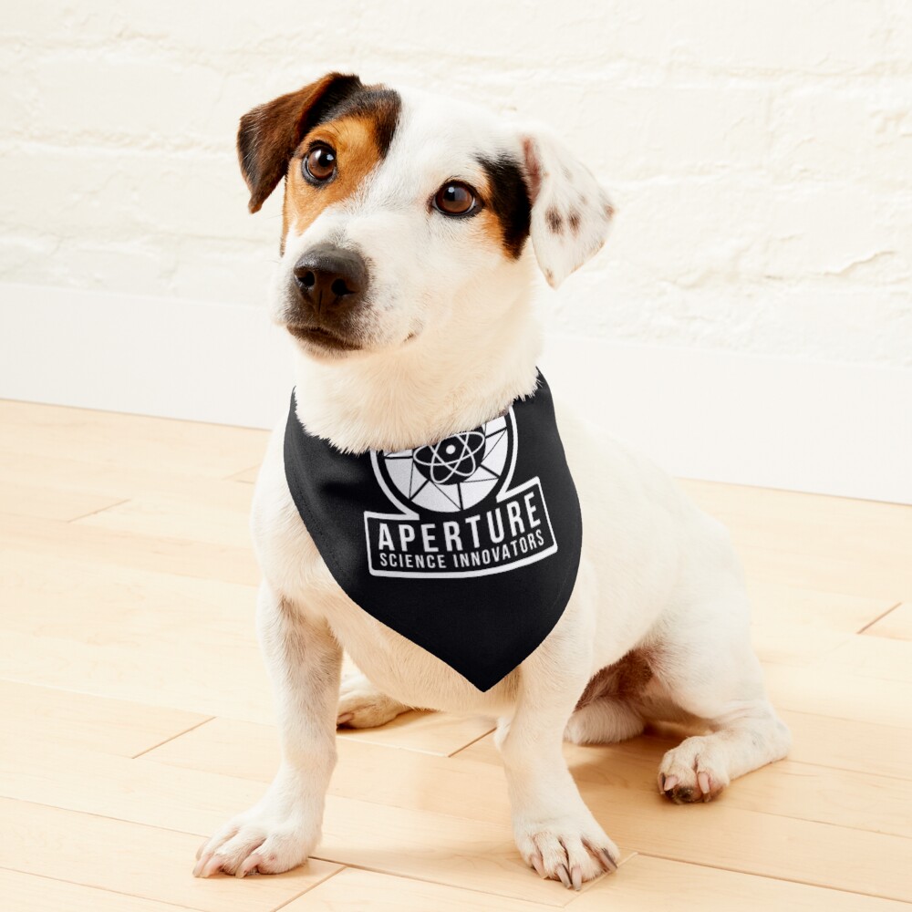 Aperçu de l'œuvre Bandana pour animaux créée et vendue par StreetArtiist.