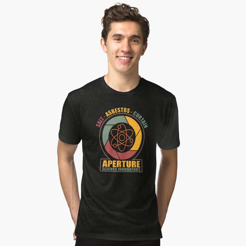 Aperçu de l'œuvre T-shirt chiné créée et vendue par StreetArtiist.