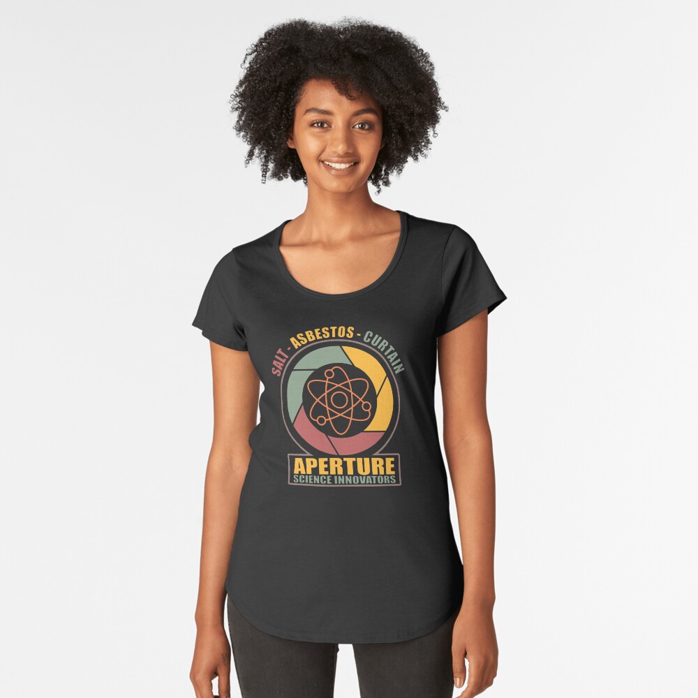 Aperçu de l'œuvre T-shirt premium échancré créée et vendue par StreetArtiist.