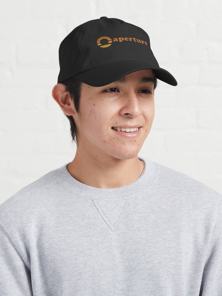 Aperçu 3 sur 7. Casquette avec l'œuvre Laboratoires scientifiques Aperture - Portail créée et vendue par StreetArtiist.