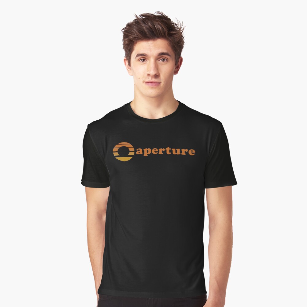 Aperçu de l'œuvre T-shirt graphique créée et vendue par StreetArtiist.